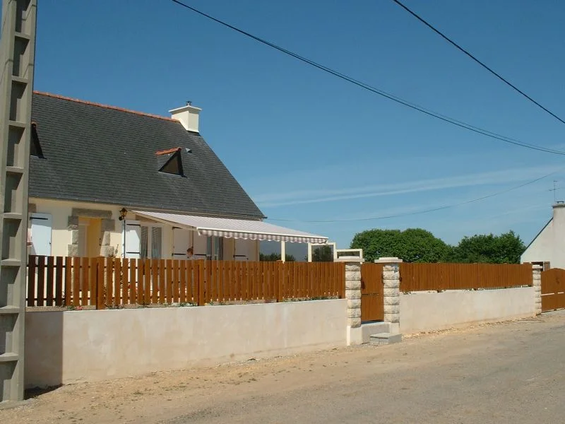 Frise PVC imitation chêne Guérande Clôtures